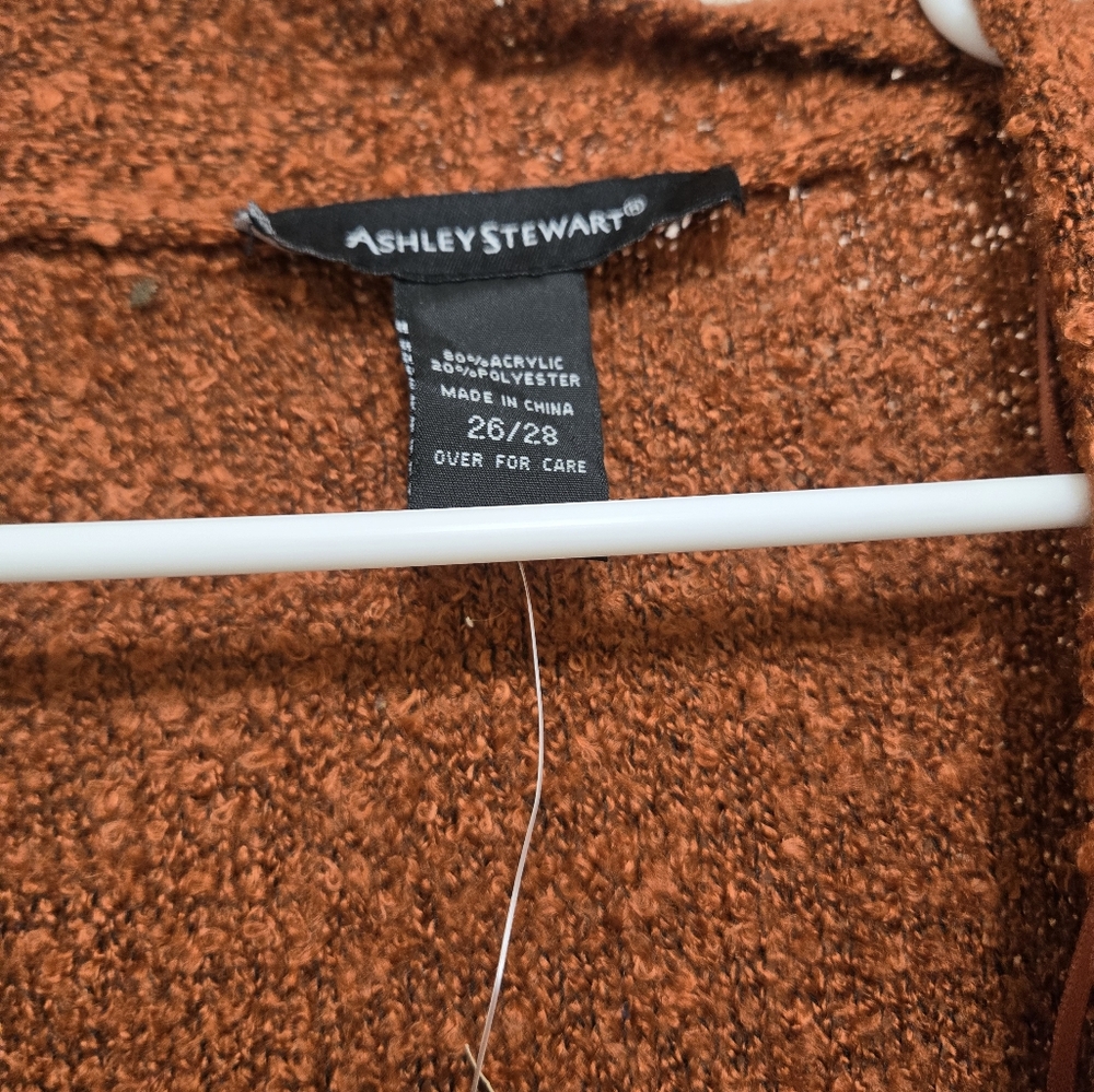 Sweater - Picture 3 of 6